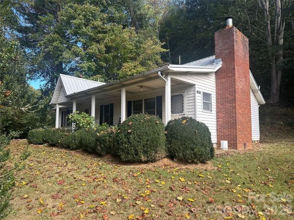 43 Kellogg Farm Road , Green Mountain, NC 28740