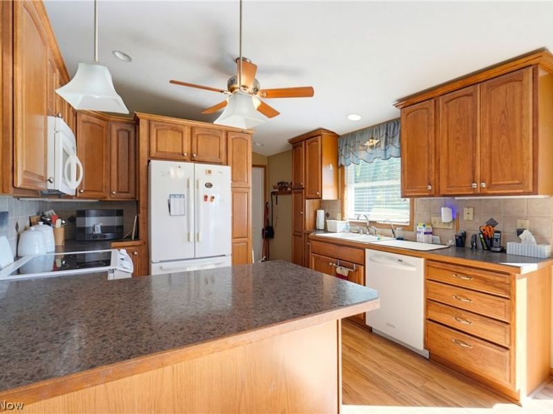 7030 Nimishillen Church Street, Louisville, OH 44641 Photo 12