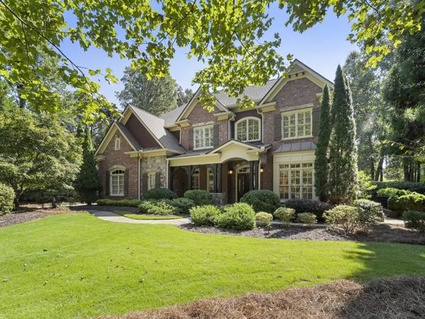 225 Skyridge Drive , Atlanta, GA 30350