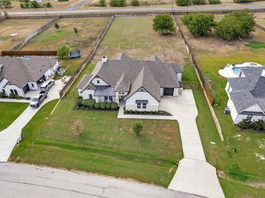 1025 Aledo Ridge Court, Fort Worth, TX 76108