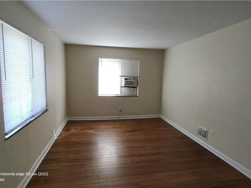 37 S Wright Avenue, Unit B, Fairborn, OH 45324 Photo 2