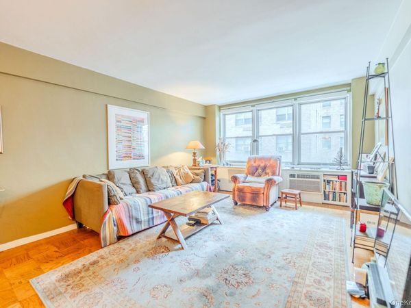141 E 55th Street, Unit 4H, New York (Manhattan), NY 10022