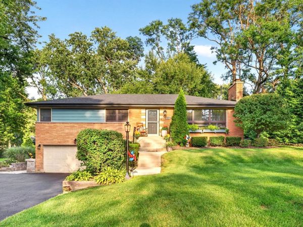12431 S 76th Avenue, Palos Heights, IL 60463
