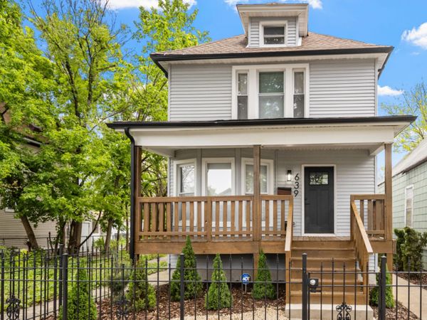 639 N Leamington Avenue , Chicago, IL 60644