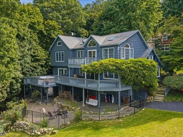 10 Highview Rd, Sparta, NJ 07871
