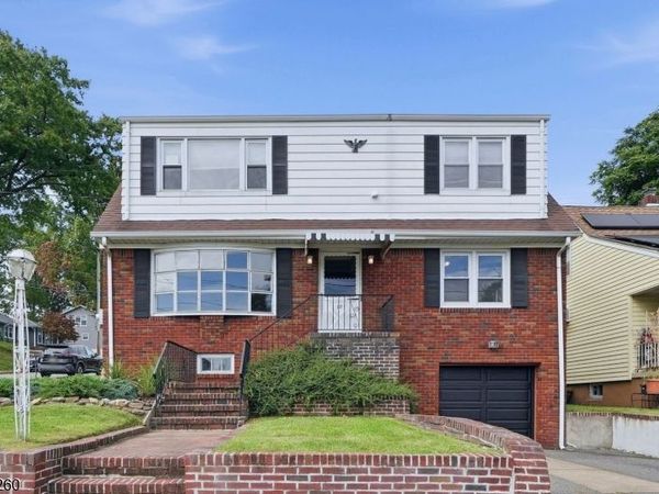 107 Crosby Ave, Totowa, NJ 07512