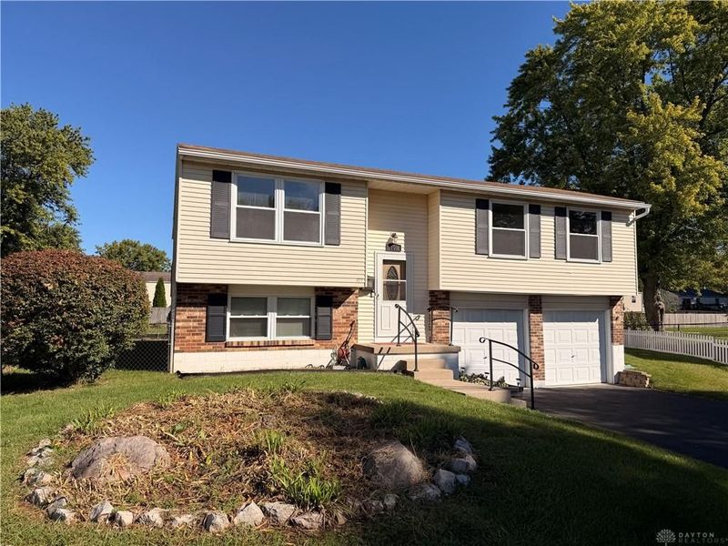 107 Calmont Farm Circle, Union, OH 45322 Photo 2