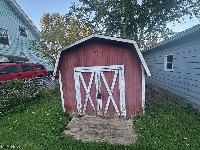 287 Lawrence Avenue NE, Warren, OH 44483 Photo 20