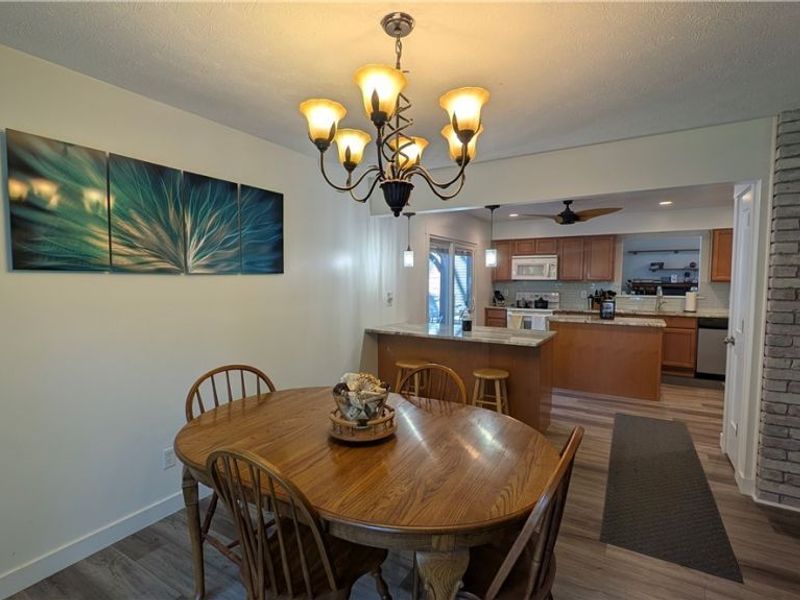 16 Keewaydin Drive, Timberlake, OH 44095 Photo 13