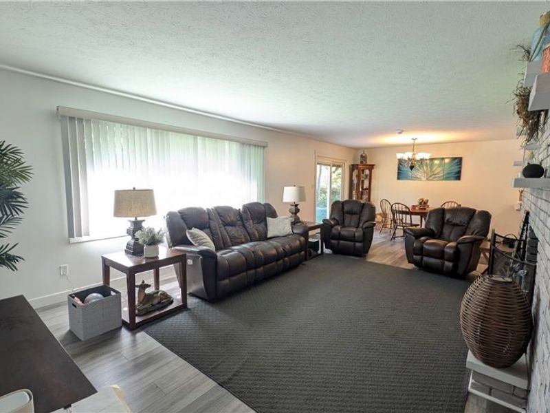 16 Keewaydin Drive, Timberlake, OH 44095 Photo 15