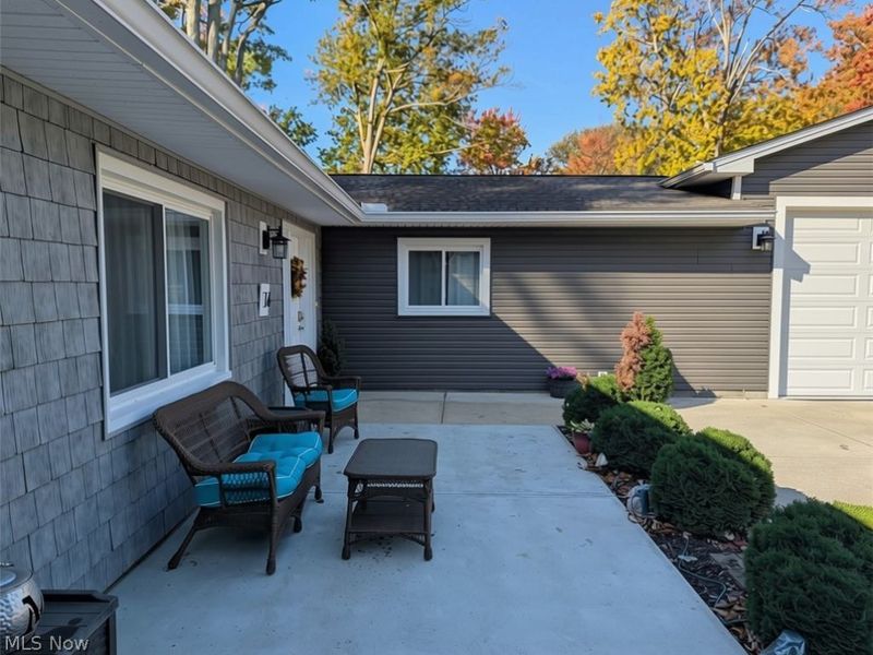 16 Keewaydin Drive, Timberlake, OH 44095 Photo 4