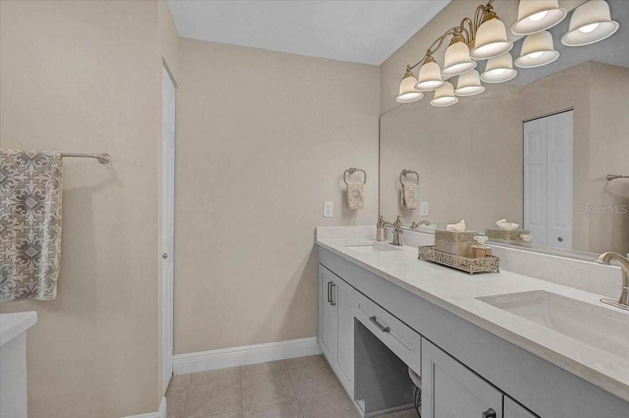4238 Caddie Drive E, Bradenton, FL 34203 Photo