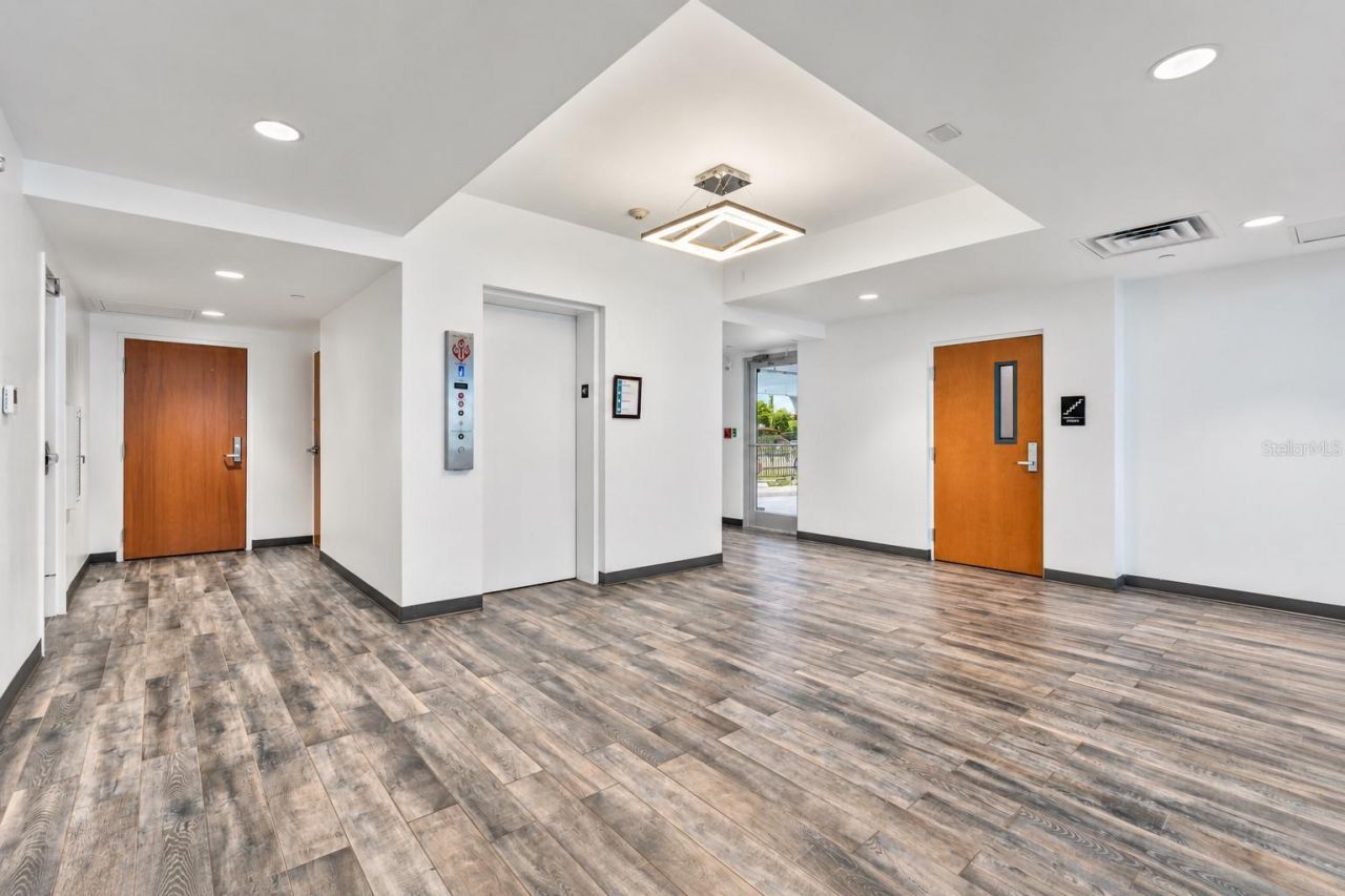 801 W Granada Blvd , Unit 301, Ormond Beach, FL 32174 Photo