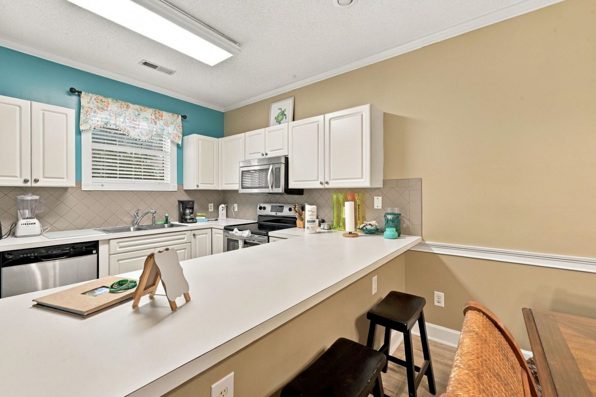 4655 Wild Iris Dr. Photo 7
