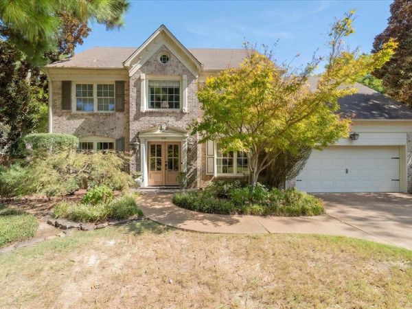 1844 BRIERBROOK RD, Germantown, TN 38138