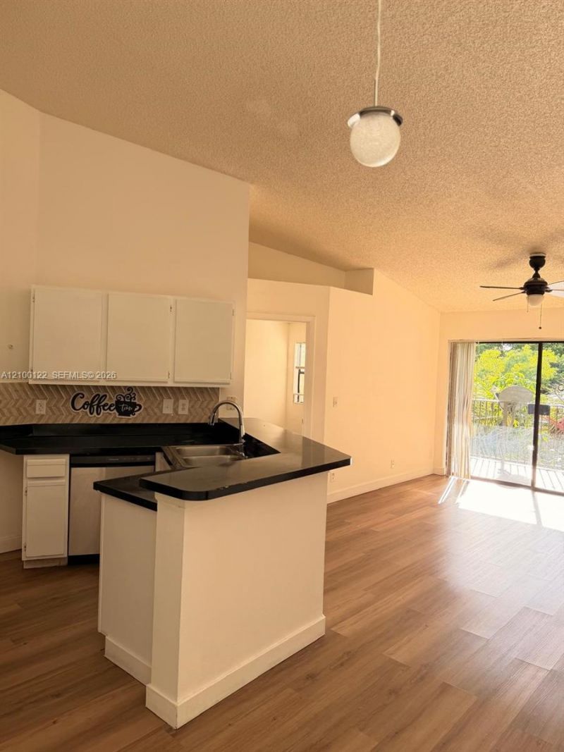 9999 Summerbreeze Dr , Unit 705, Sunrise, FL 33322 Photo