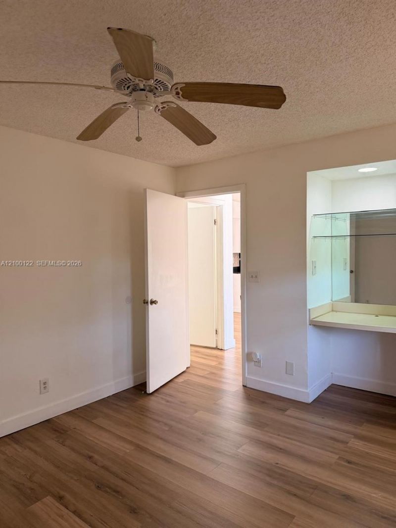 9999 Summerbreeze Dr , Unit 705, Sunrise, FL 33322 Photo