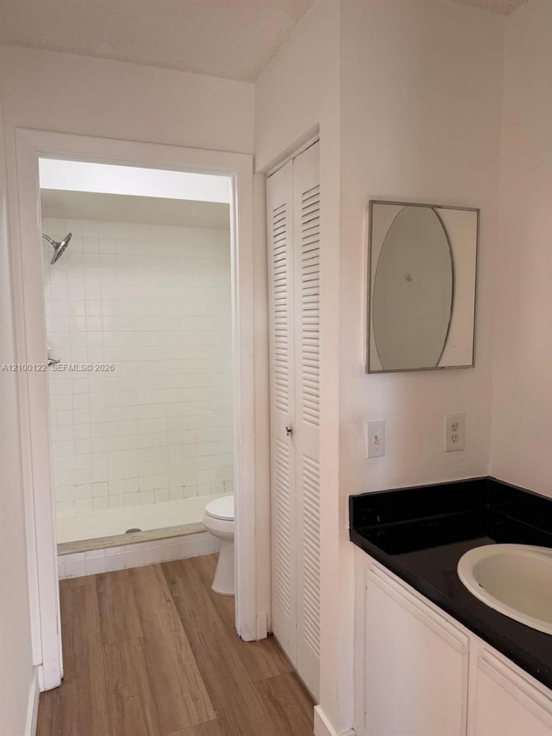9999 Summerbreeze Dr , Unit 705, Sunrise, FL 33322 Photo