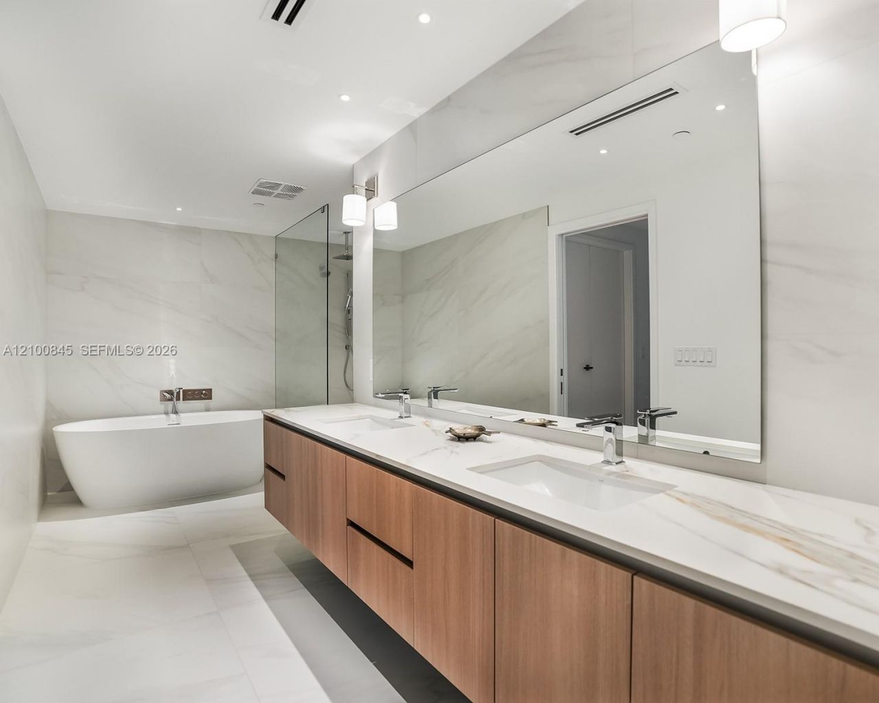 407 N Riverside Dr, Unit 504, Pompano Beach, FL 33062 Photo