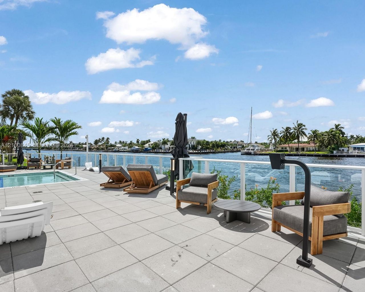 407 N Riverside Dr, Unit 504, Pompano Beach, FL 33062 Photo