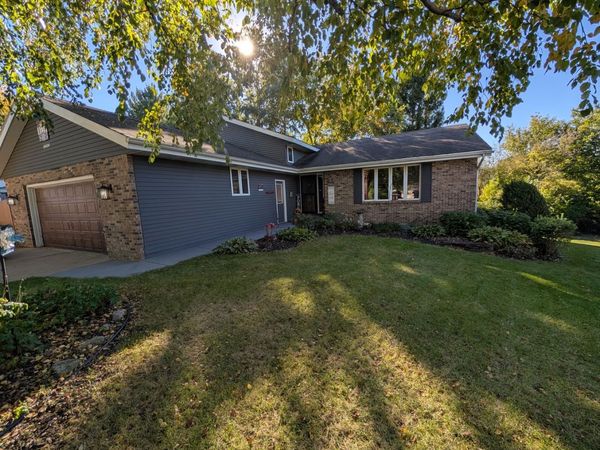 5404 Chapel Hill Court , Rockford, IL 61114