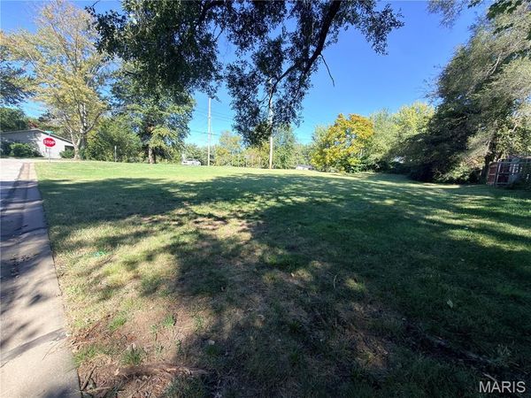 241 Manning Avenue , St Louis, MO 63135