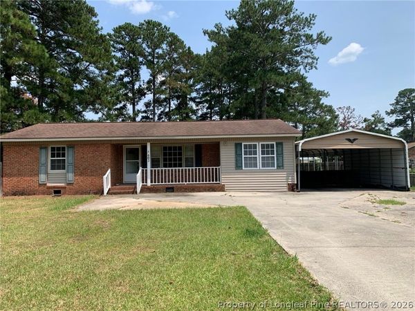 602 5th Street , Bladenboro, NC 28320
