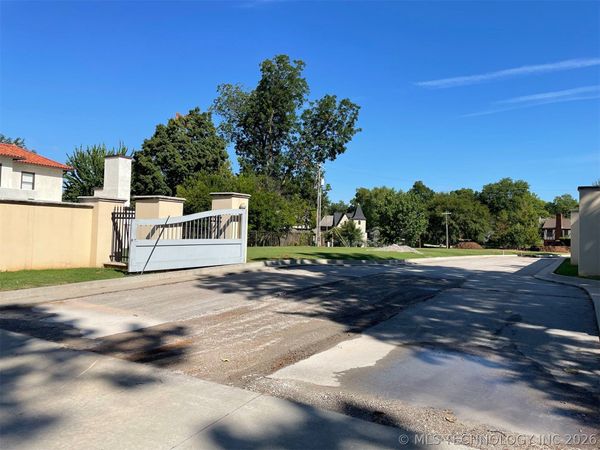 1251 E 28th Street , Tulsa, OK 74114