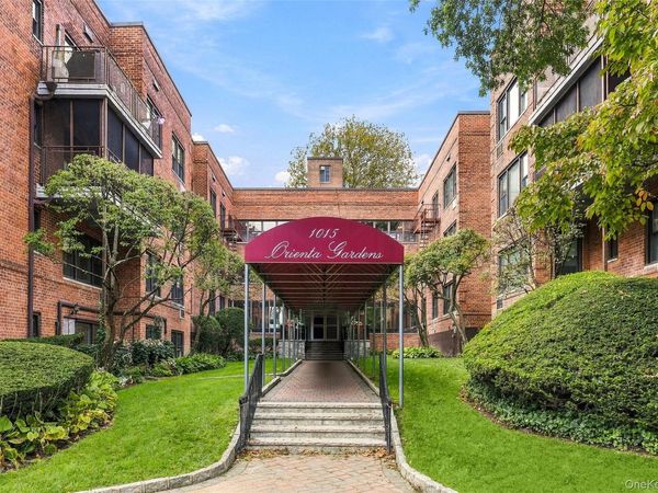 1015 Old Post Road, Unit 2K, Mamaroneck, NY 10543