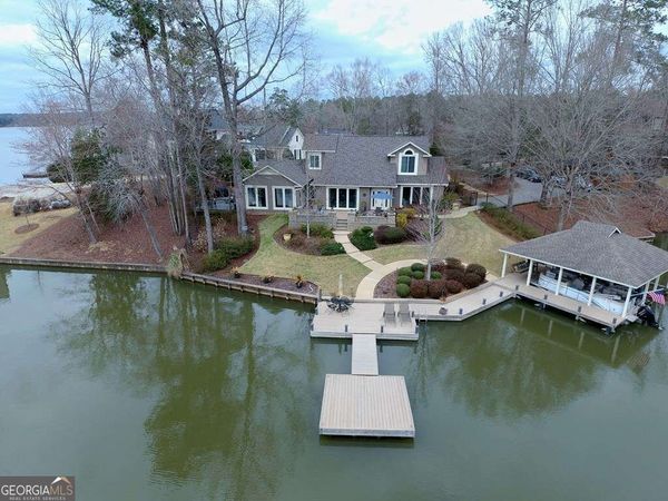 239 Robin Drive, Hamilton, GA 31811