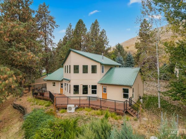 20795 Ryegrass Lane, Lenore, ID 83541