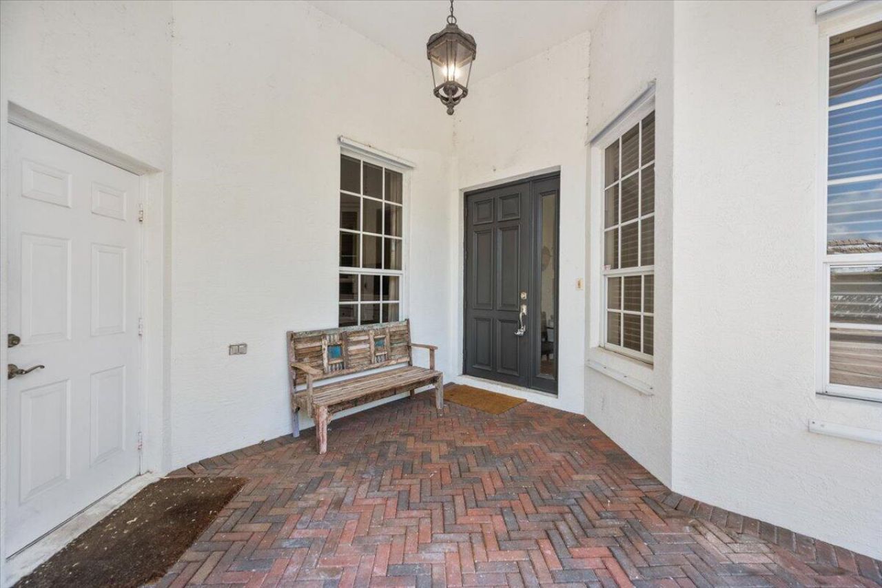 2910 Twin Oaks Way, Wellington, FL 33414 Photo