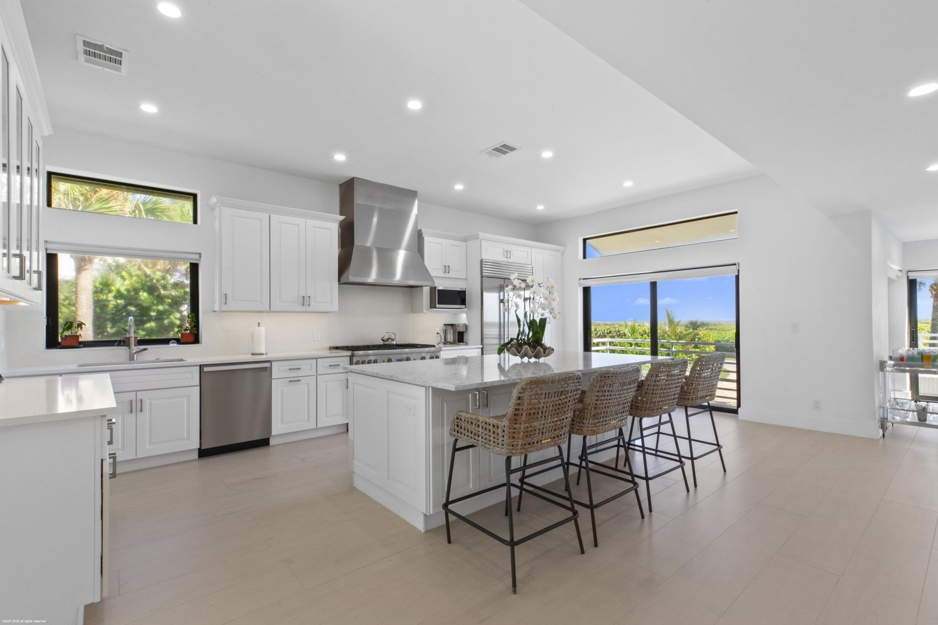 116 N Beach Road, Jupiter Island, FL 33455 Photo