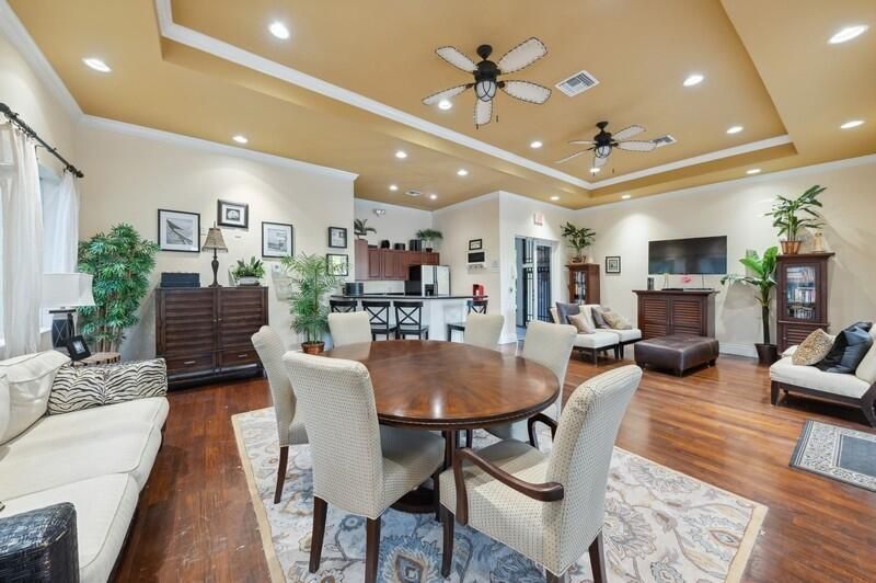 2025 Lavers Circle, Unit D204, Delray Beach, FL 33444 Photo