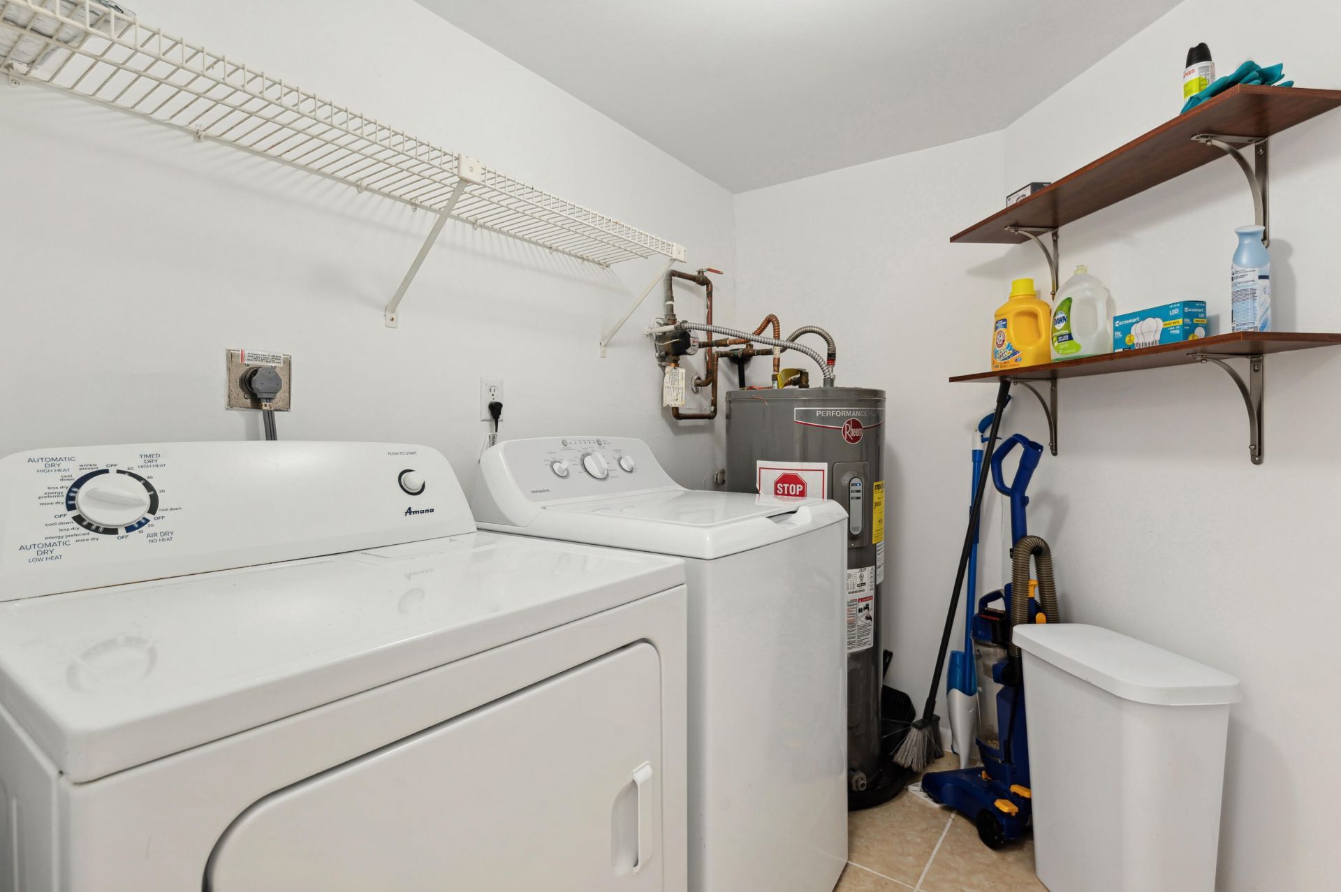 2025 Lavers Circle, Unit D204, Delray Beach, FL 33444 Photo