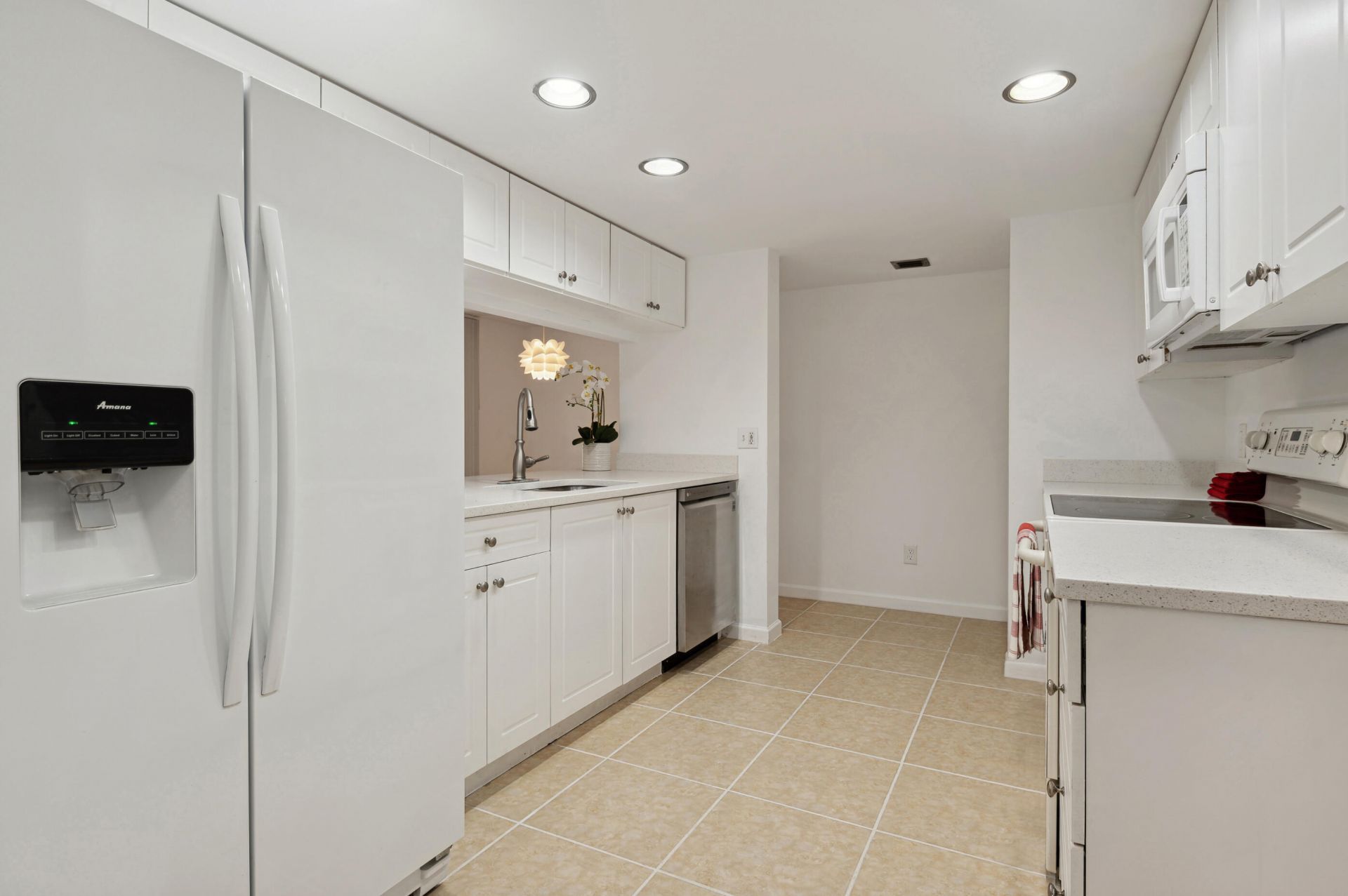 2025 Lavers Circle, Unit D204, Delray Beach, FL 33444 Photo