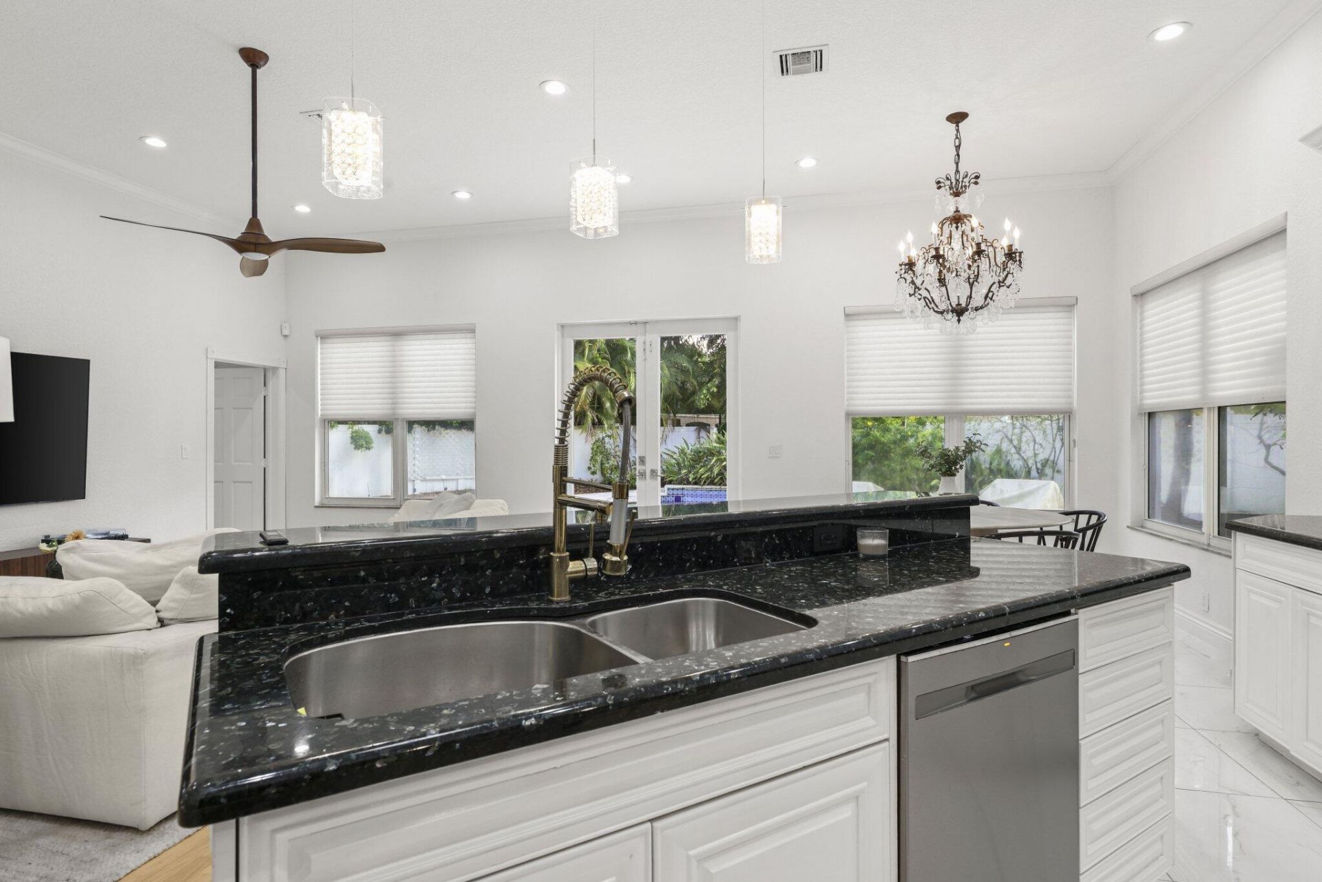 201 NE 4th Street, Boca Raton, FL 33432 Photo