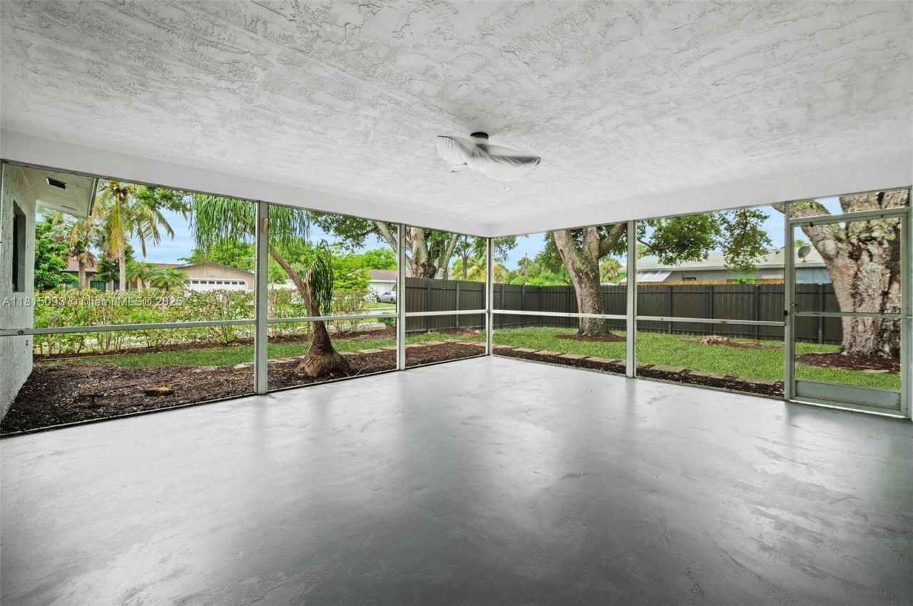 679 SW 17th Court, Boca Raton, FL 33486 Photo