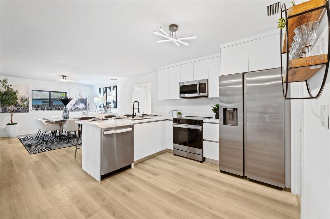 679 SW 17th Court, Boca Raton, FL 33486 Photo