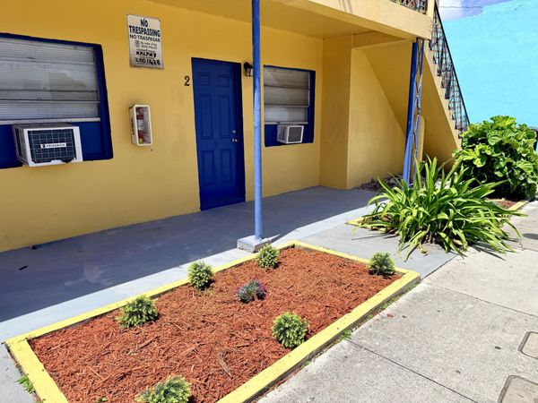 1007 N TAMARIND Avenue, Unit Apt 2, West Palm Beach, FL 33401