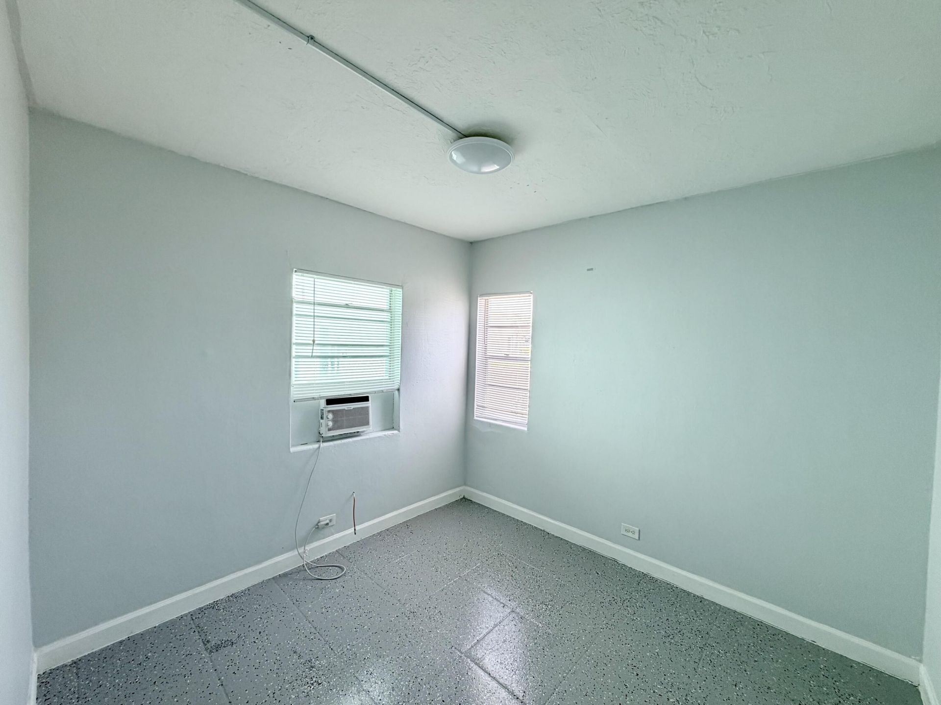 1007 N Tamarind Avenue, Unit Apt 2, West Palm Beach, FL 33401 Photo