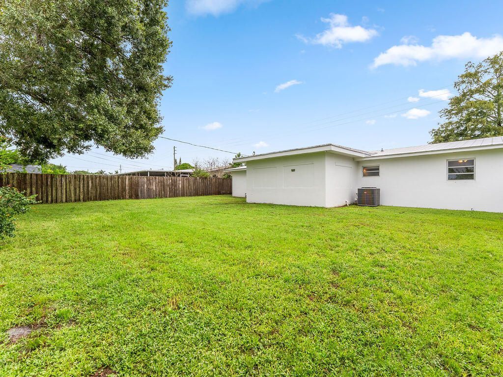 306 Riomar Drive, Port Saint Lucie, FL 34952 Photo