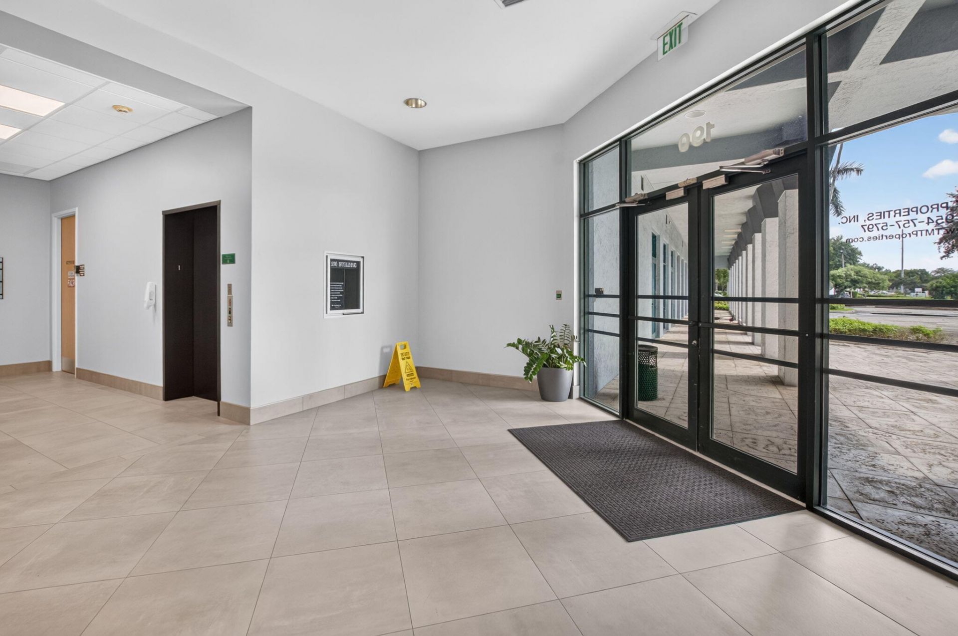 190 Congress Park Drive, Unit 202, Delray Beach, FL 33445 Photo