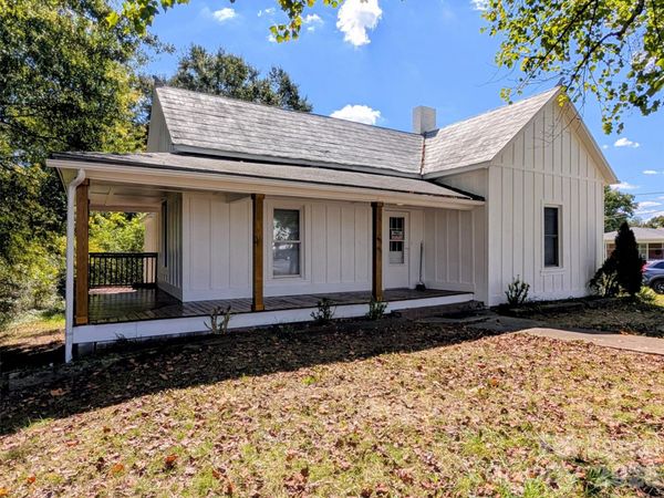 635 S Grove Street , Lincolnton, NC 28092