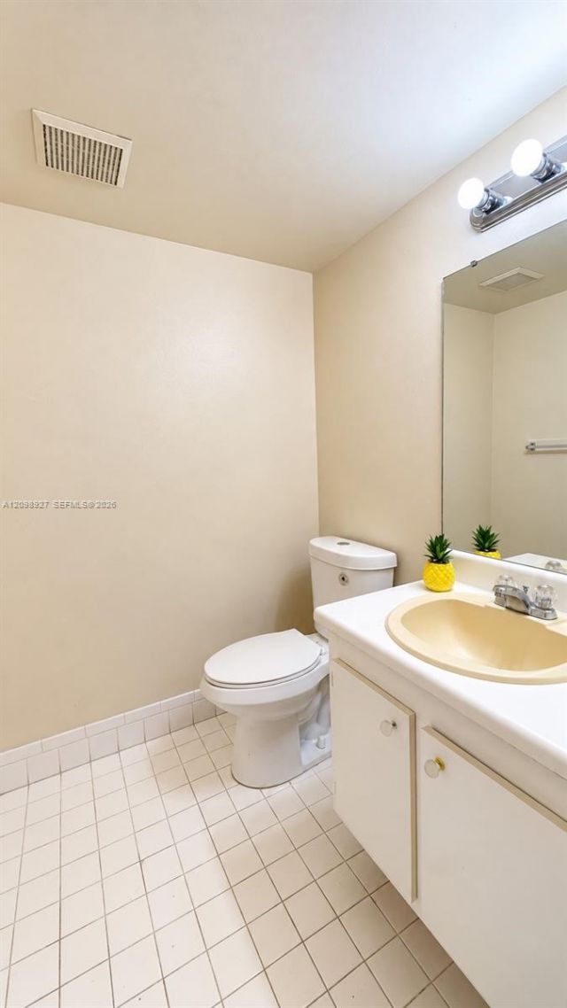 101 SW 132nd Way , Unit 304J, Pembroke Pines, FL 33027 Photo