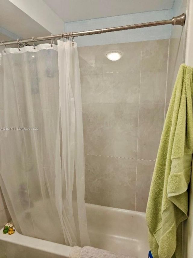 17560 Atlantic Blvd , Unit 207, Sunny Isles Beach, FL 33160 Photo