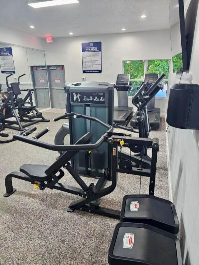 17560 Atlantic Blvd , Unit 207, Sunny Isles Beach, FL 33160 Photo