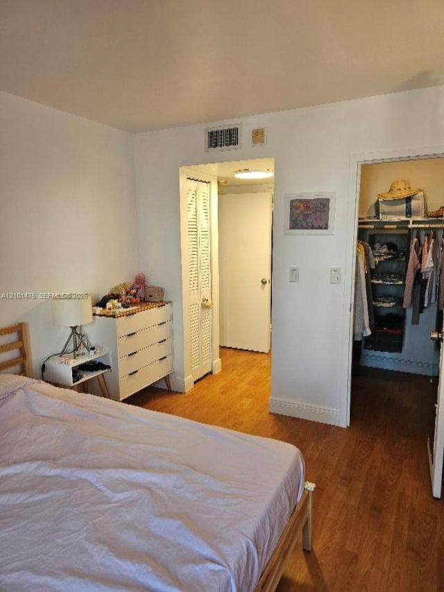 17560 Atlantic Blvd , Unit 207, Sunny Isles Beach, FL 33160 Photo