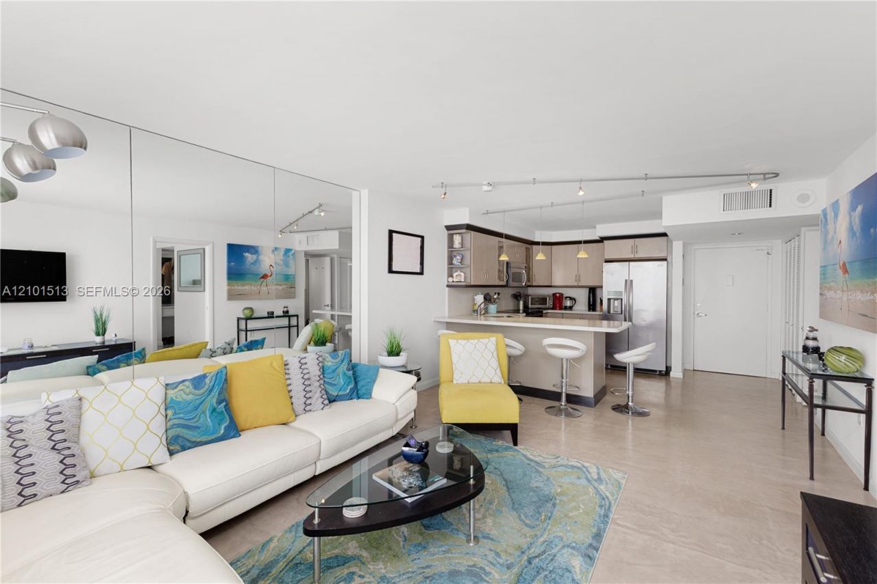 345 Ocean Dr , Unit 812, Miami Beach, FL 33139 Photo