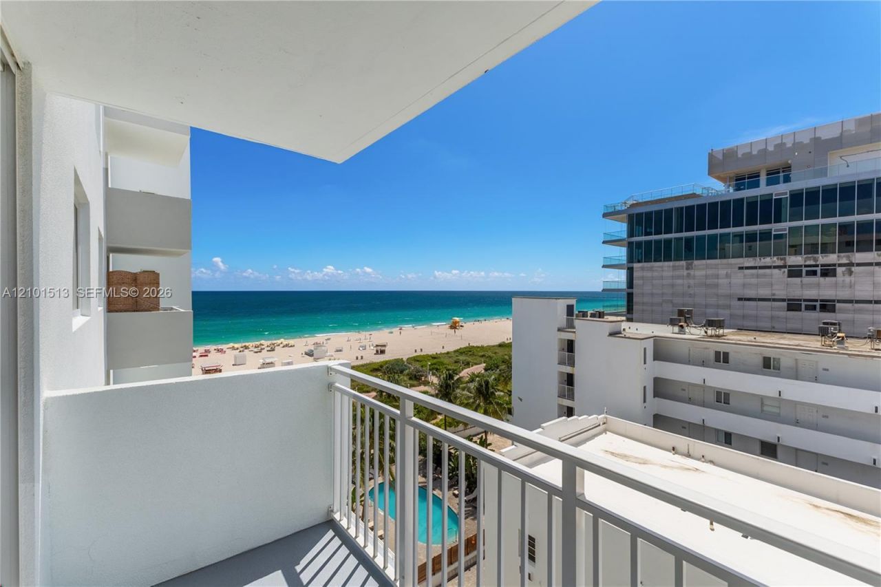 345 Ocean Dr , Unit 812, Miami Beach, FL 33139 Photo